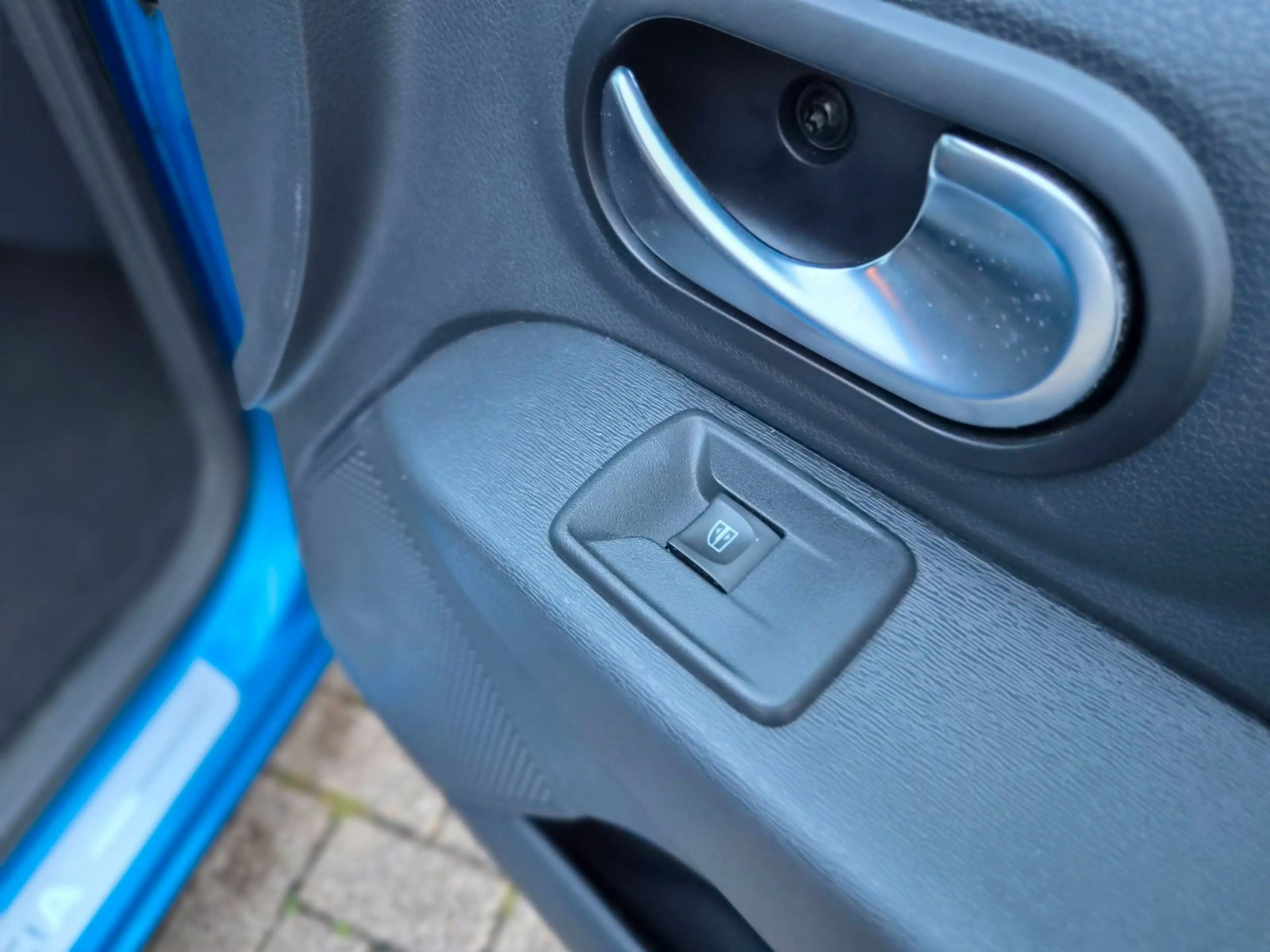 Dacia Lodgy Stepway Plus/7-Sitzer/Kamera/Navi/1.Hand — photo 25