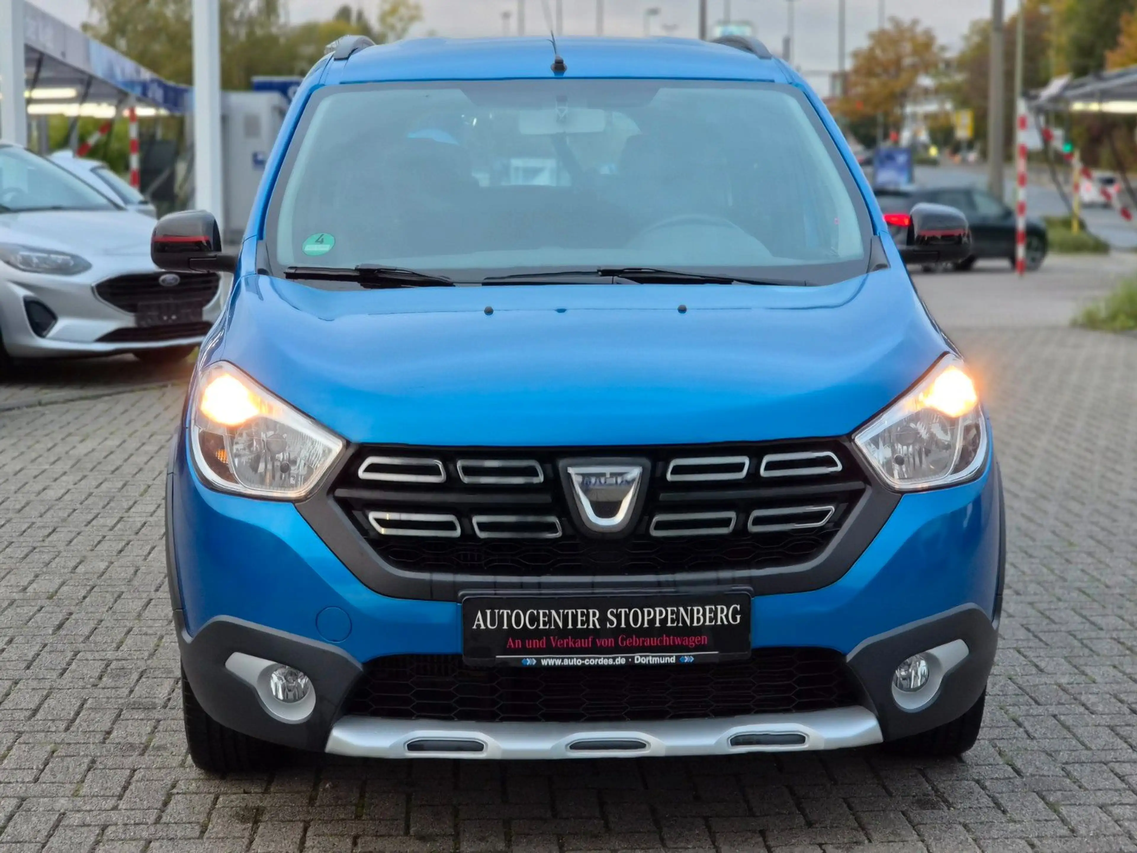 Dacia Lodgy Stepway Plus/7-Sitzer/Kamera/Navi/1.Hand — photo 5