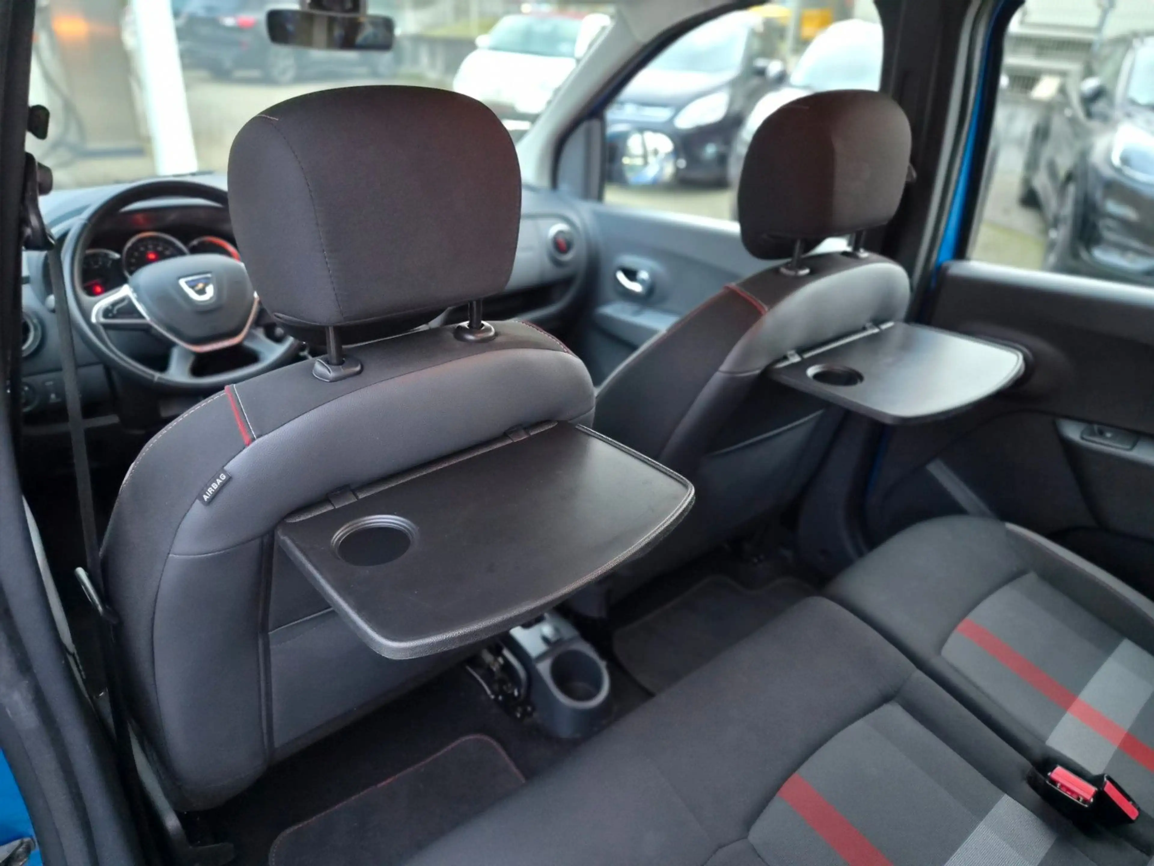 Dacia Lodgy Stepway Plus/7-Sitzer/Kamera/Navi/1.Hand — photo 30