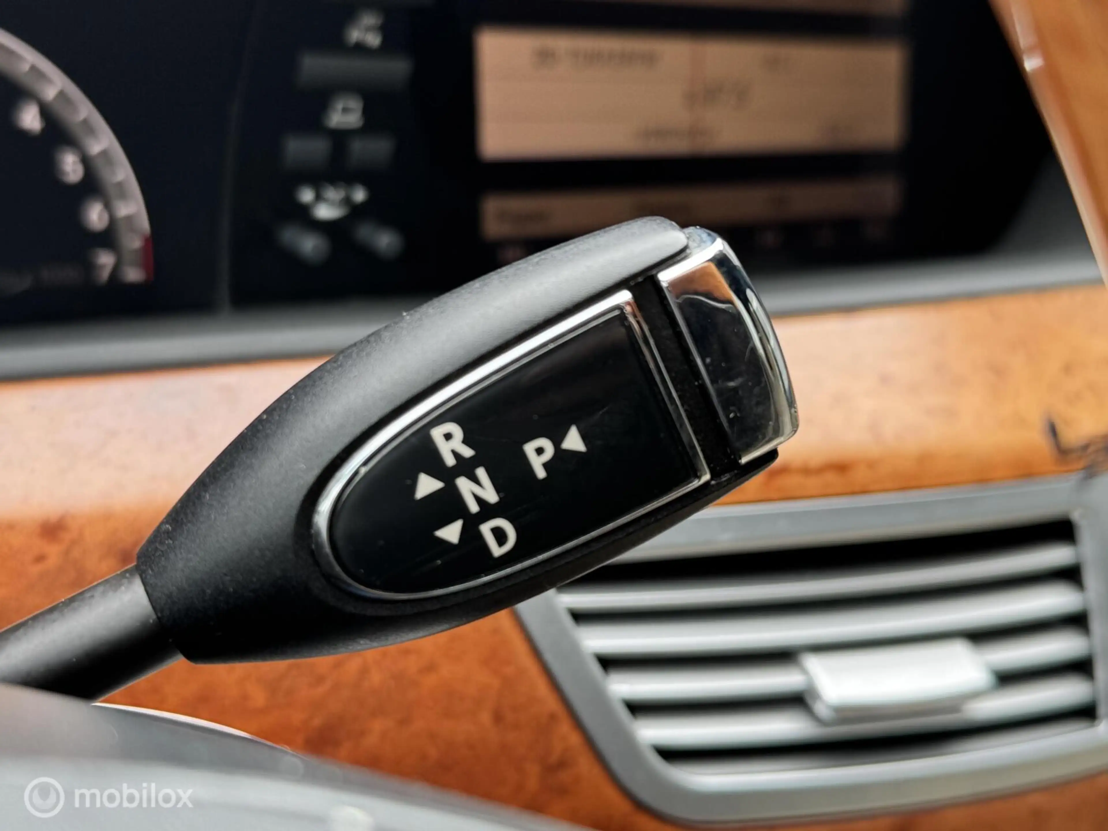 Mercedes-Benz S 350 — photo 15