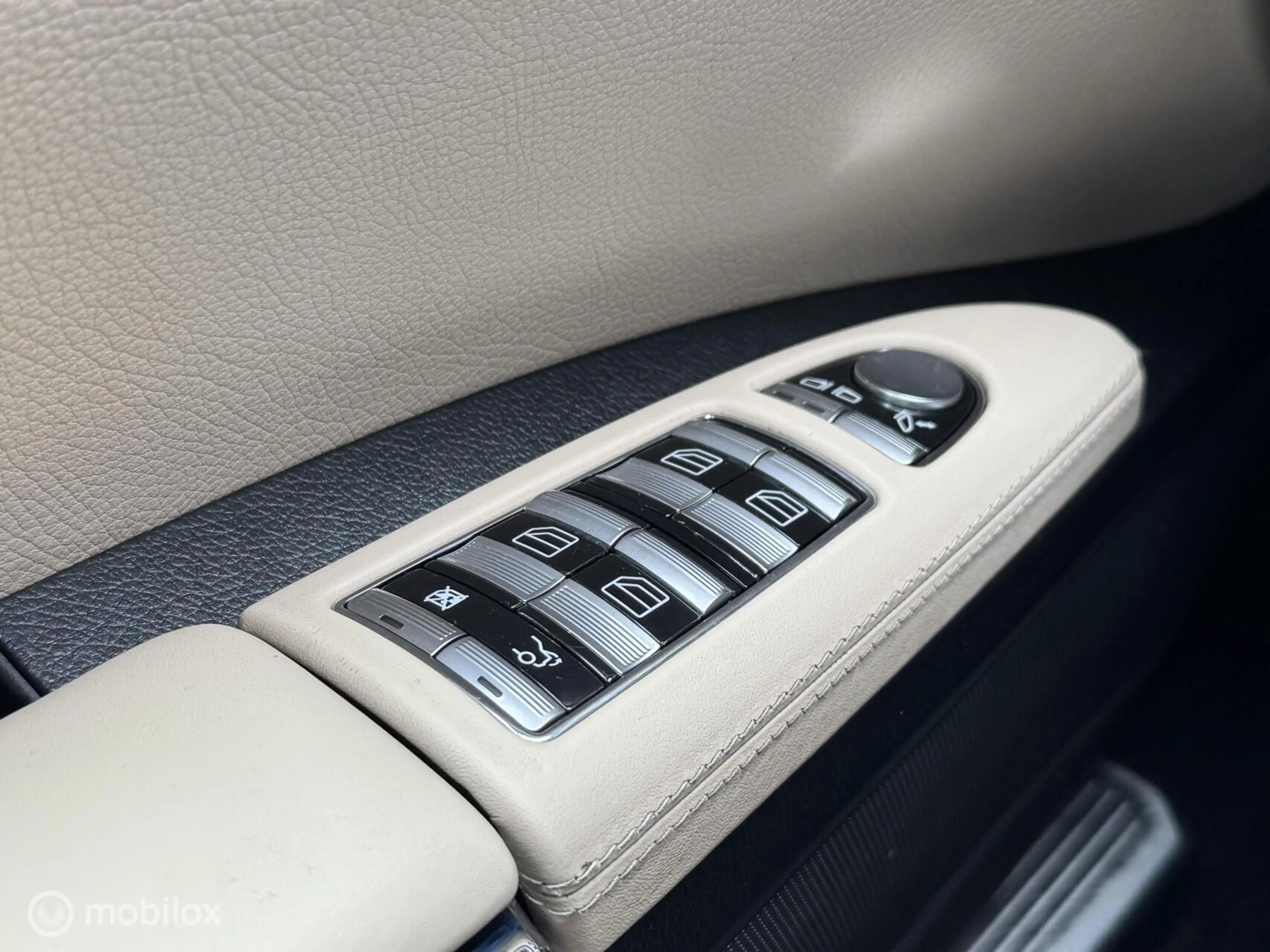 Mercedes-Benz S 350 — photo 22