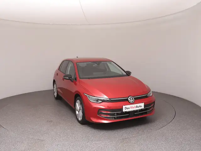 Volkswagen Golf view 2