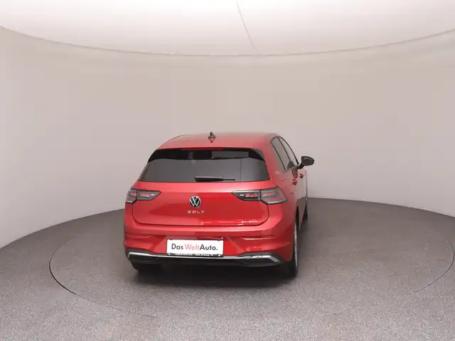 Volkswagen Golf view 6