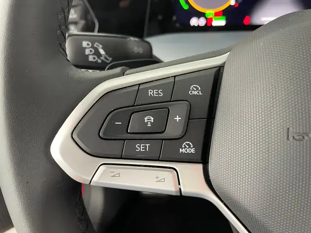 Volkswagen Golf view 14