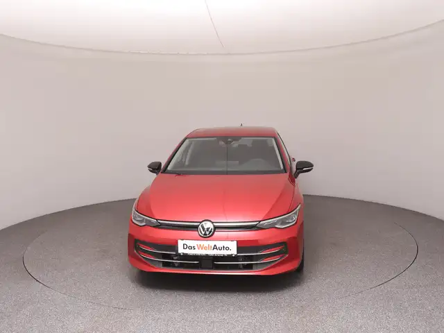 Volkswagen Golf view 3