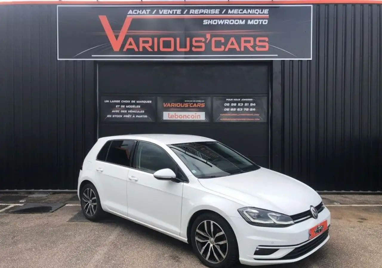Volkswagen Golf Standard Model