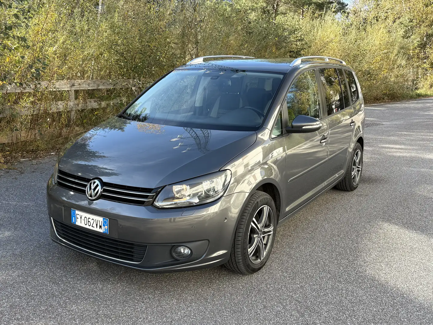 Volkswagen Touran 2.0 TDI Life 7 Sitzplätze Navi AHK Grigio - 1