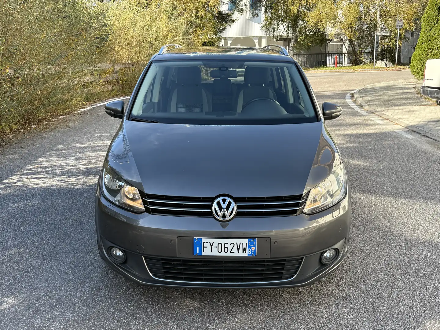 Volkswagen Touran 2.0 TDI Life 7 Sitzplätze Navi AHK Grigio - 2