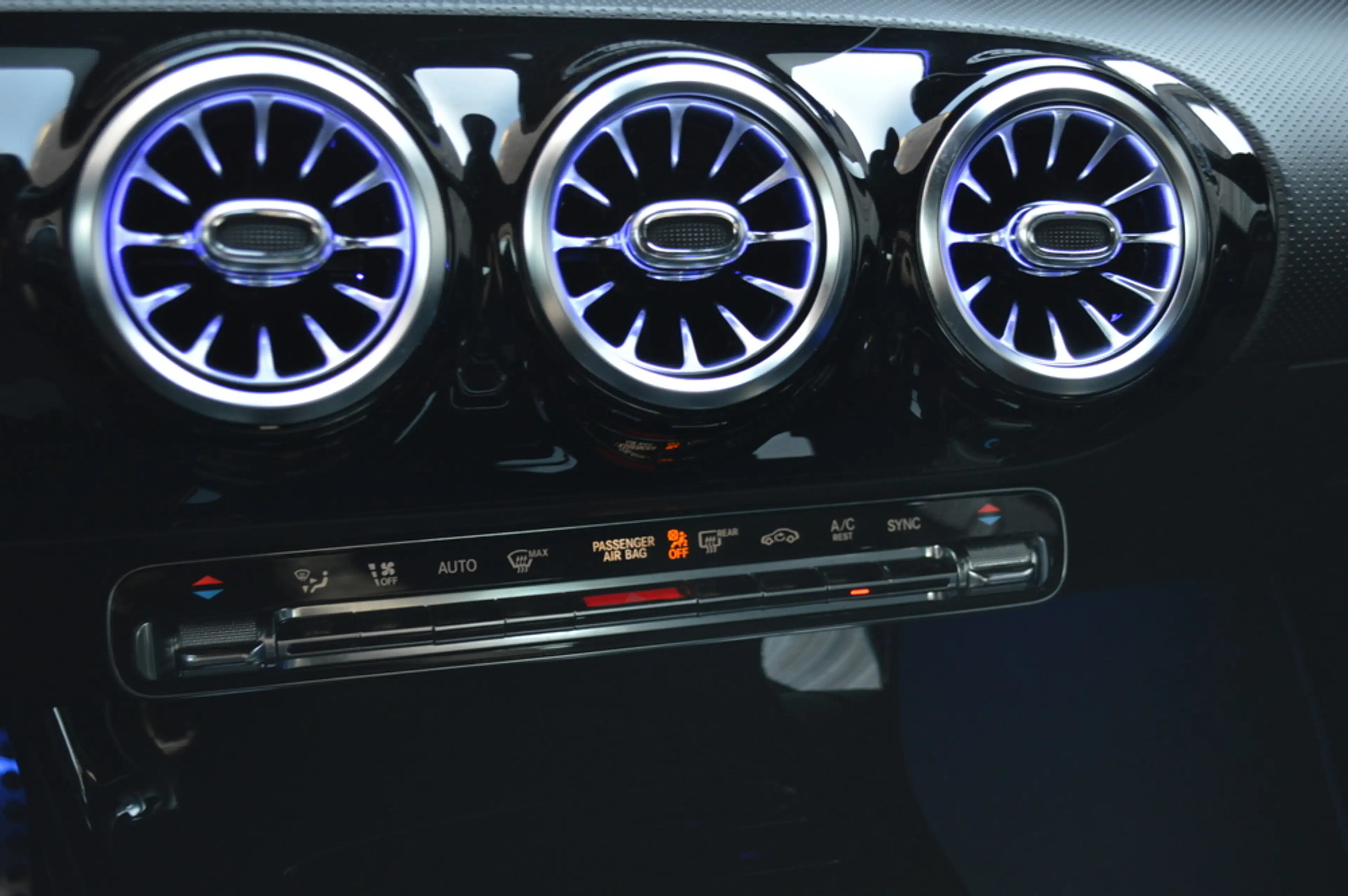 Mercedes-Benz A 200 AMG Led Widescreen Sfeer Camera Pdc — photo 12