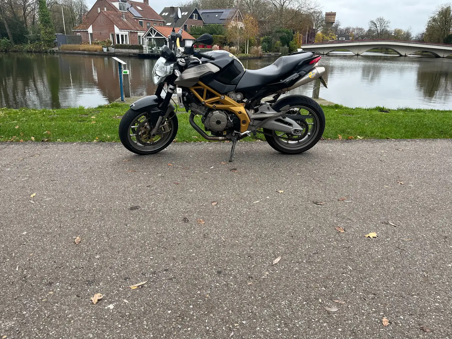 Aprilia Shiver 750 SL Noir - 2
