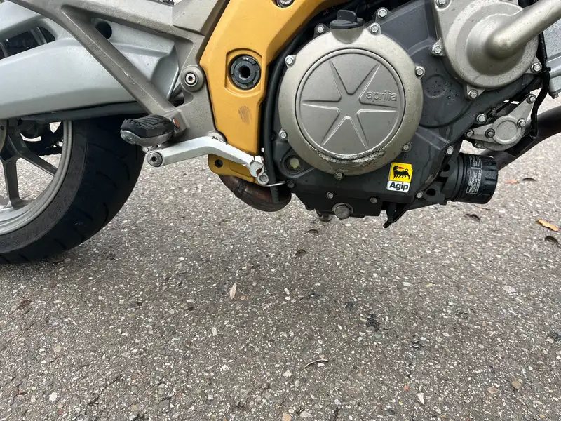 Aprilia Shiver 750 - foto 5