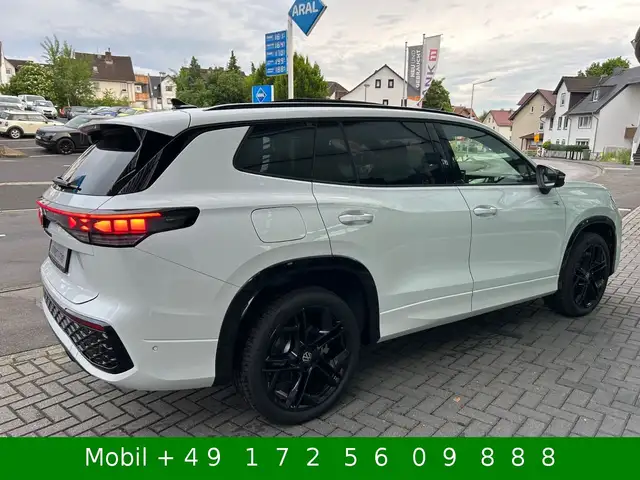 2025 Volkswagen Tayron in White for sale