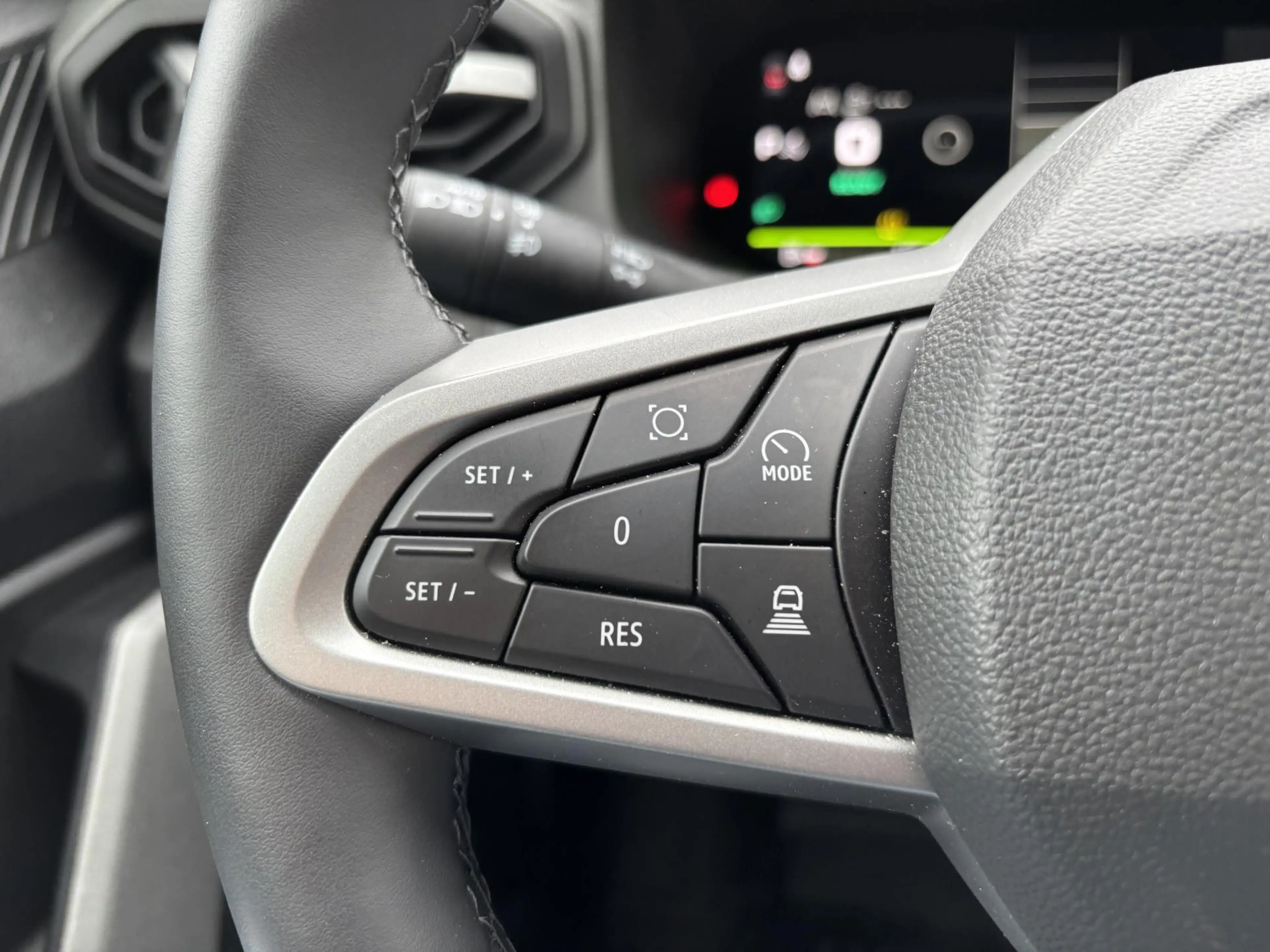 Dacia Bigster 1.8 Hybrid 155 Launch Edition | Navigatie | Panora — photo 13