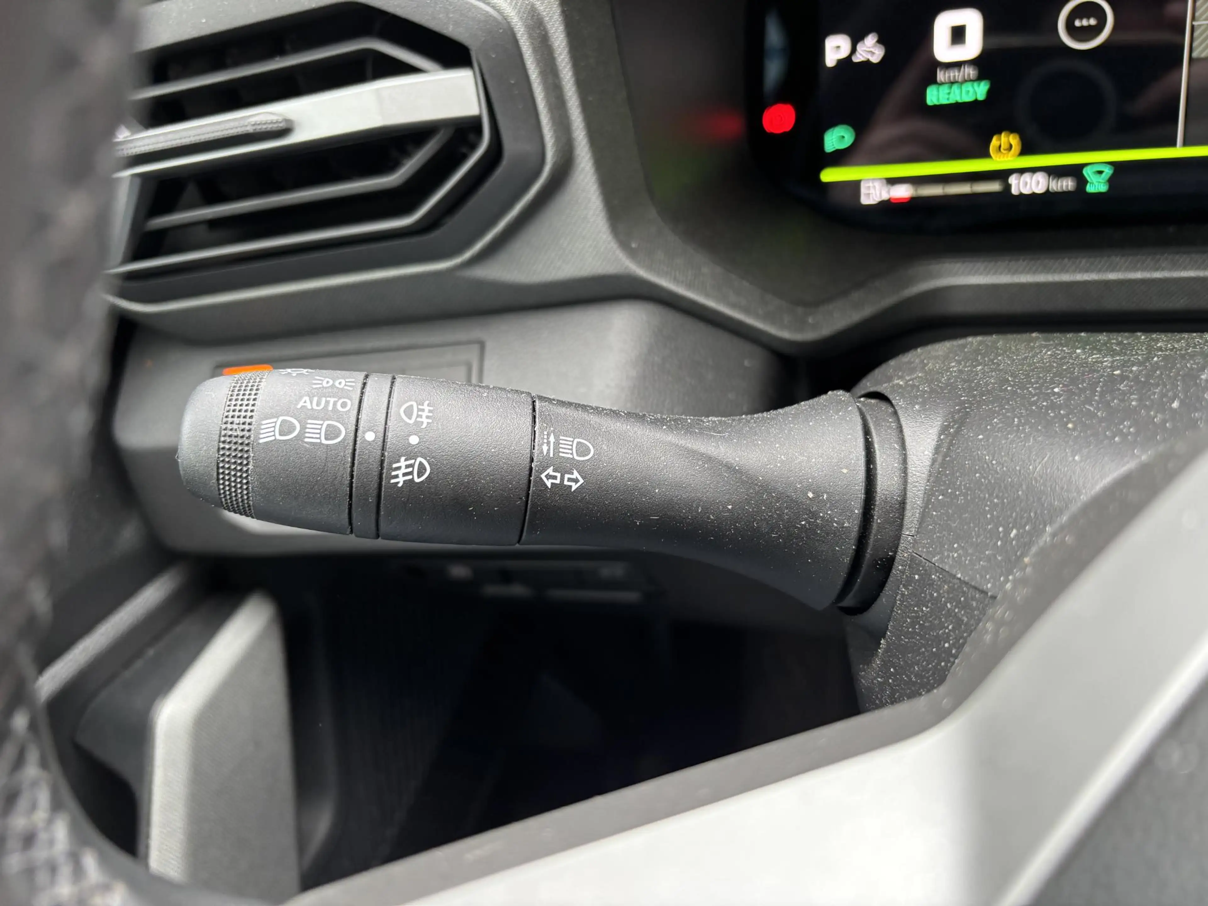 Dacia Bigster 1.8 Hybrid 155 Launch Edition | Navigatie | Panora — photo 12