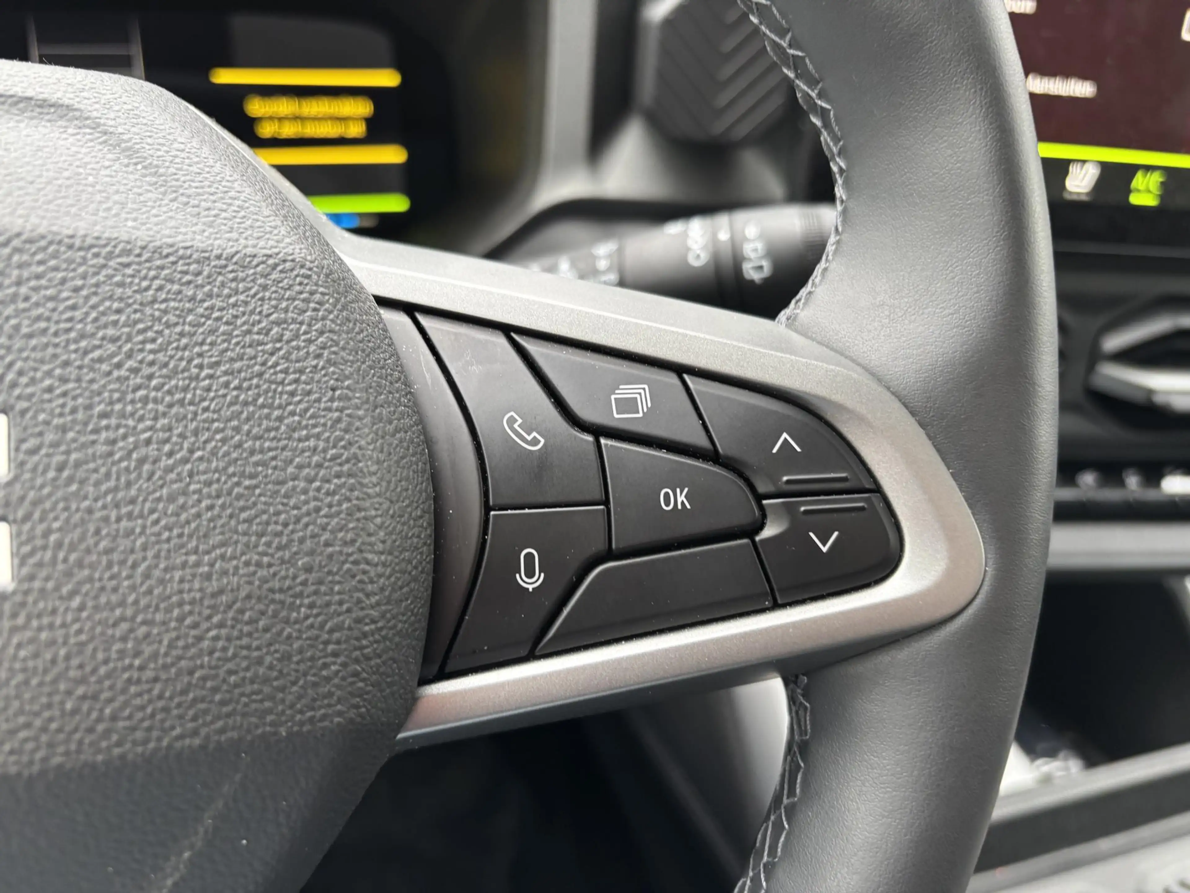 Dacia Bigster 1.8 Hybrid 155 Launch Edition | Navigatie | Panora — photo 15