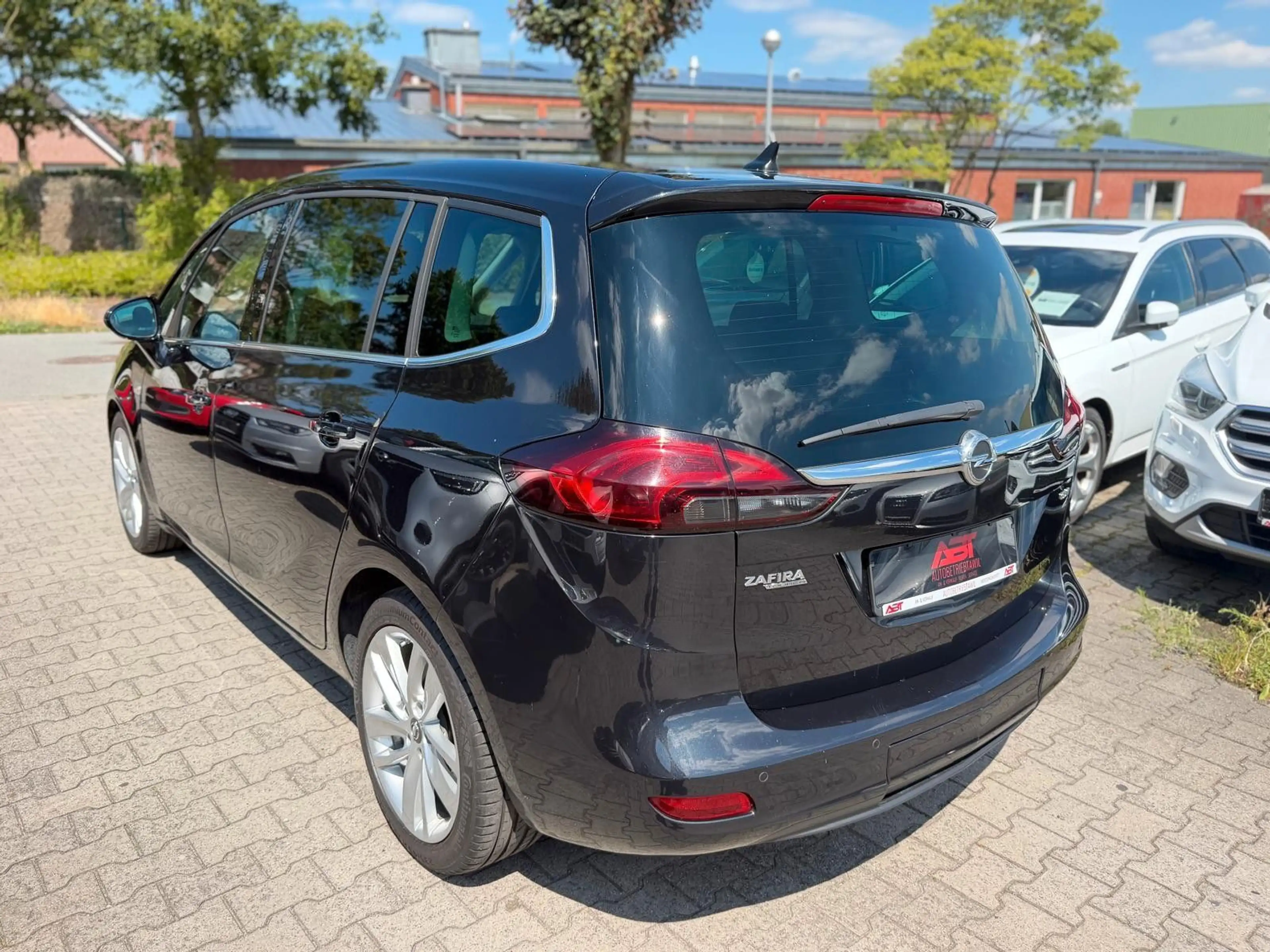 Opel Zafira 2.0CDTI Innovation,Auto.,7Sitzer,PDC,Navi — photo 5