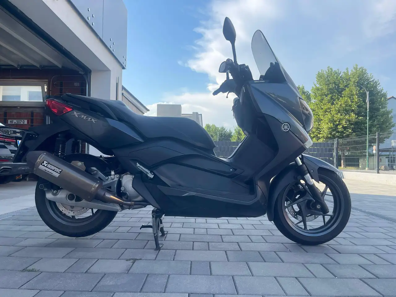 Yamaha X-Max 125