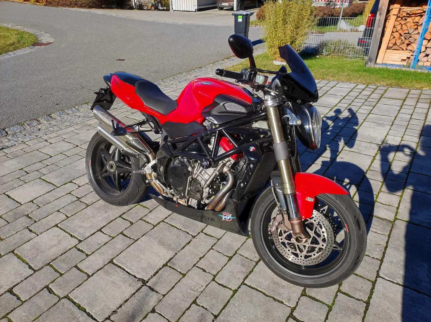 MV Agusta Brutale 910 Rojo - 1