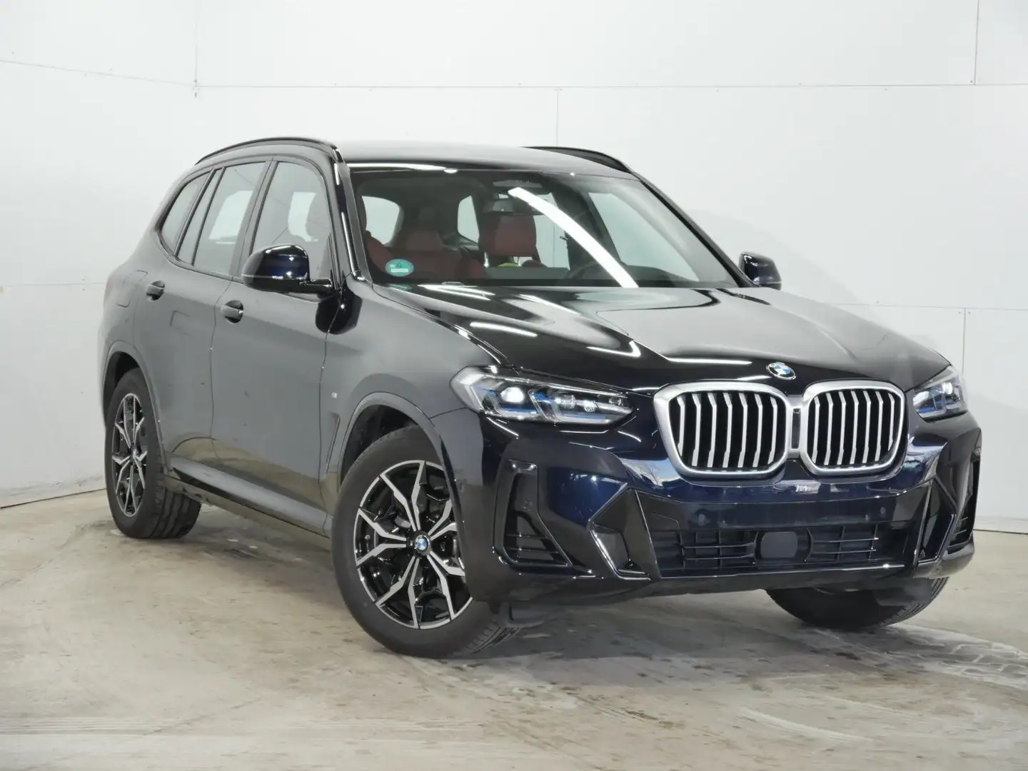 BMW X3 xDrive20d  M Sportpaket Head-Up AHK Leder Noir - 2