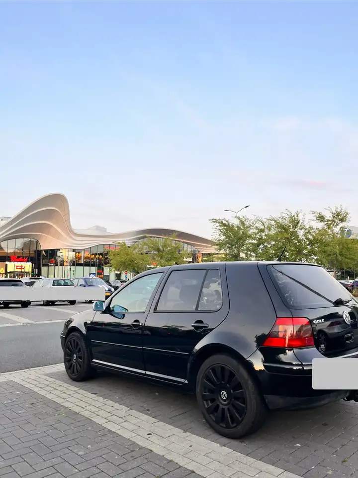 Volkswagen Golf 1.8i Country 4x4