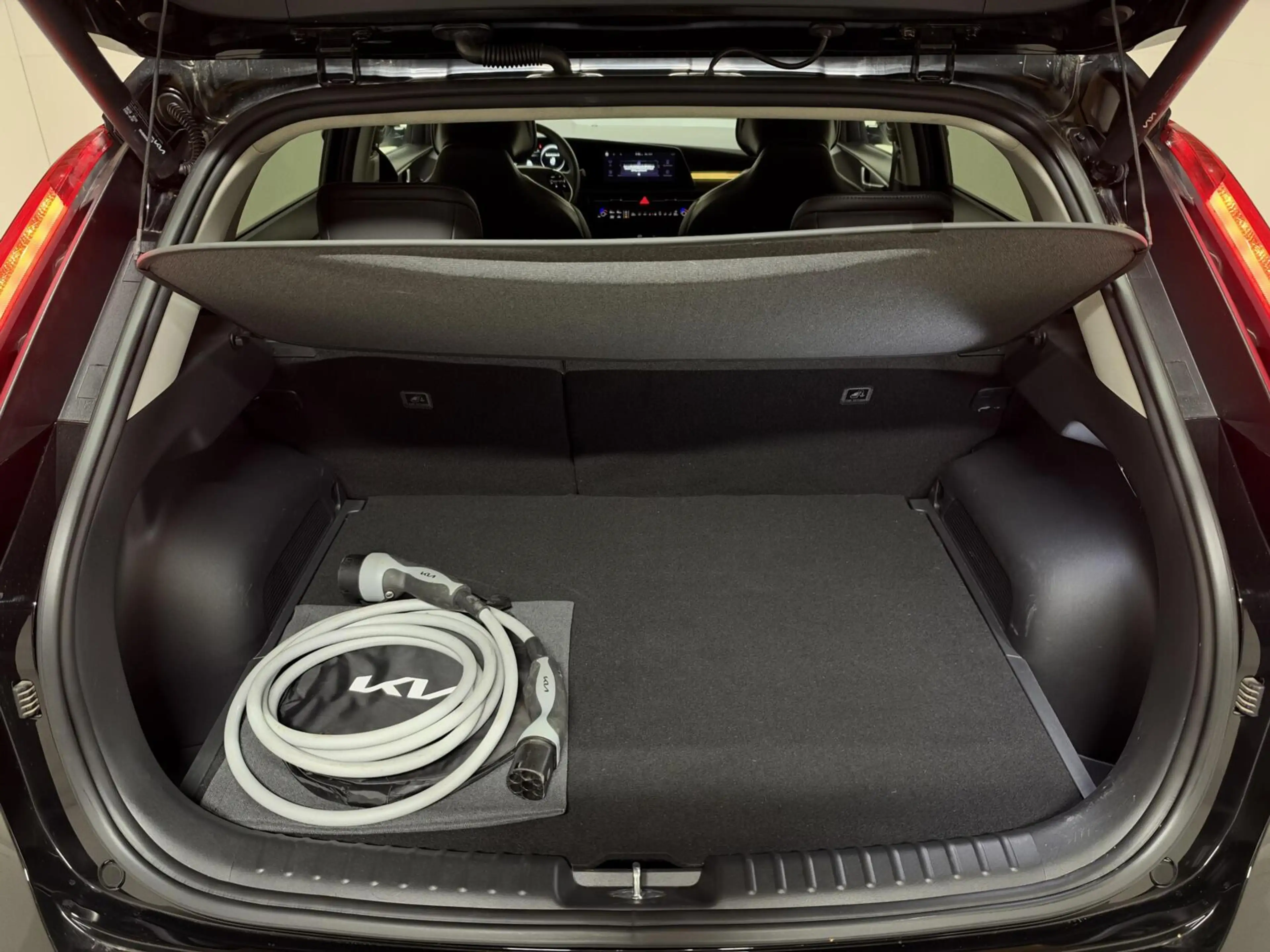 Kia e-Niro EV Edition 64.8 kWh Pano HUD Camera Carplay Stoel/ — photo 43