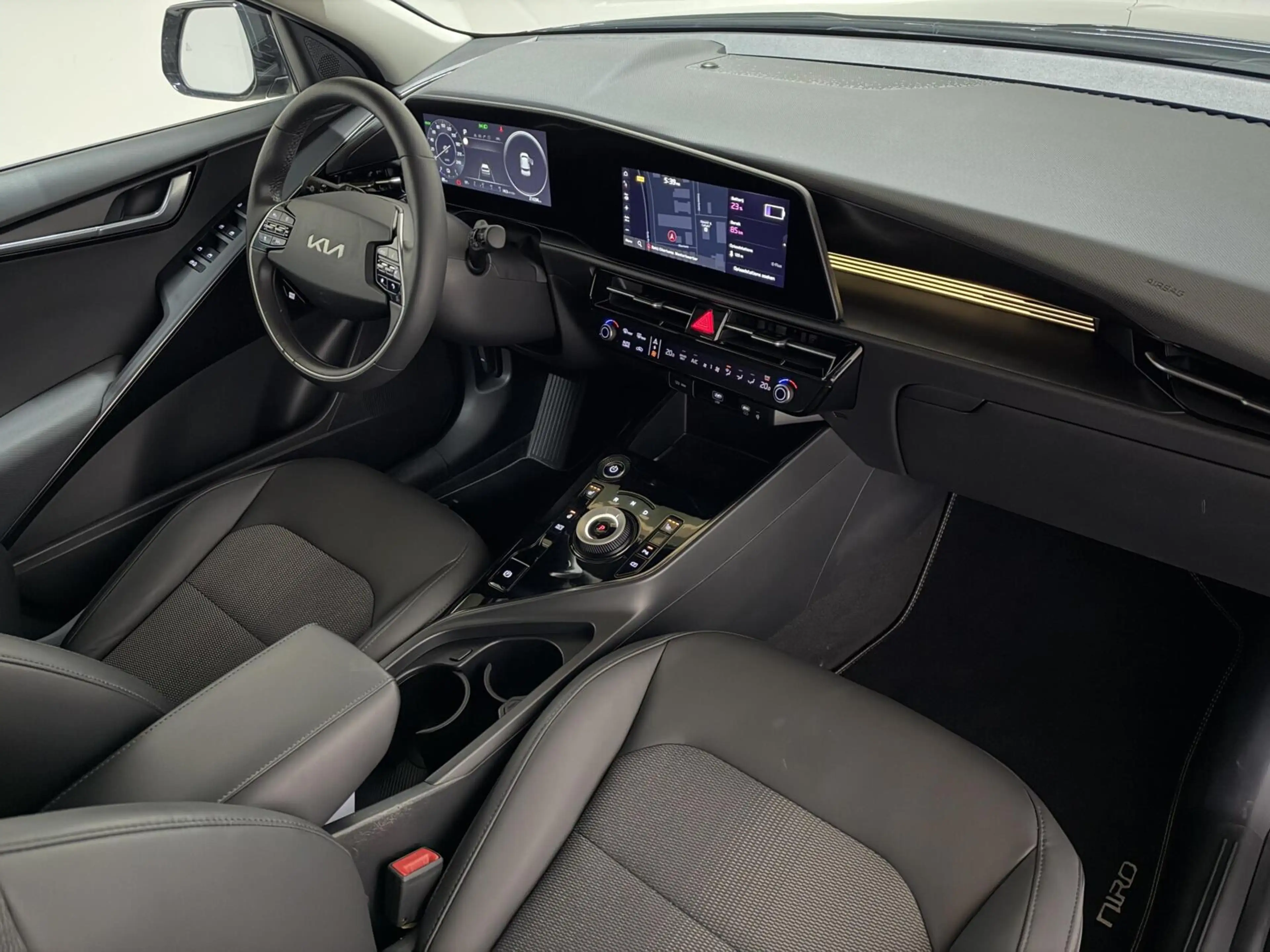 Kia e-Niro EV Edition 64.8 kWh Pano HUD Camera Carplay Stoel/ — photo 18