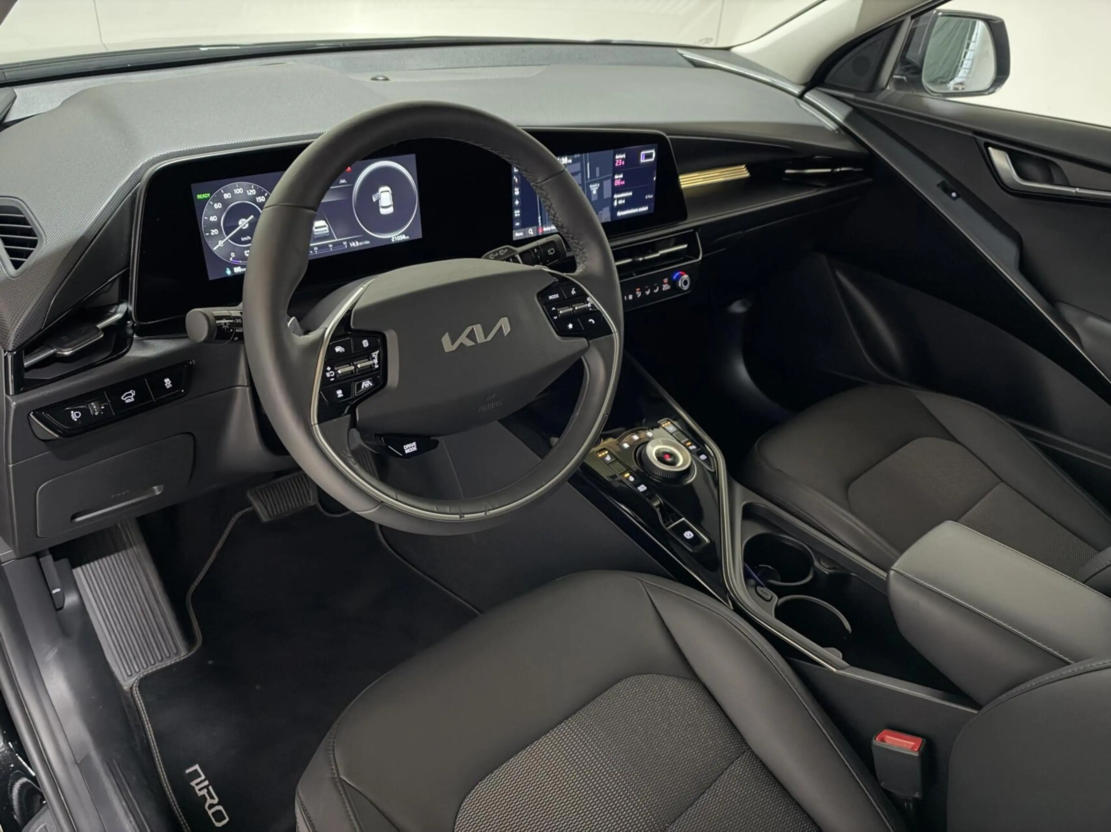 Kia e-Niro EV Edition 64.8 kWh Pano HUD Camera Carplay Stoel/ — photo 17