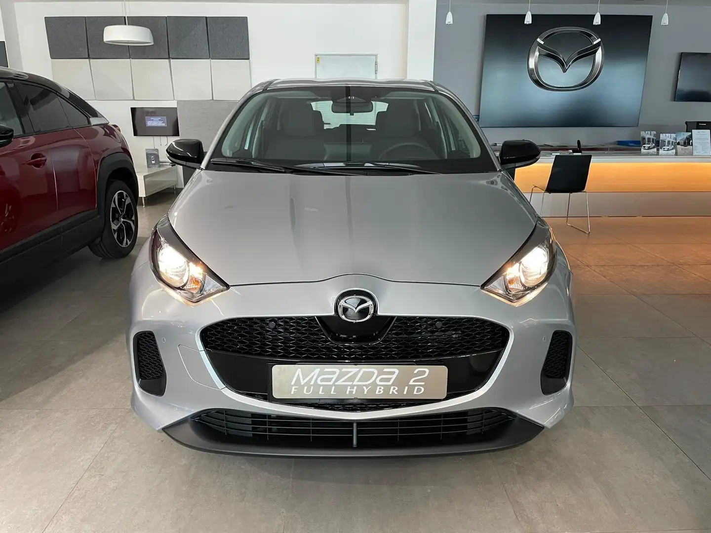 Mazda 2 1.5 ibrida/benzina 116cv. EXCLUSIVE-LINE , NUOVA Argento - 2