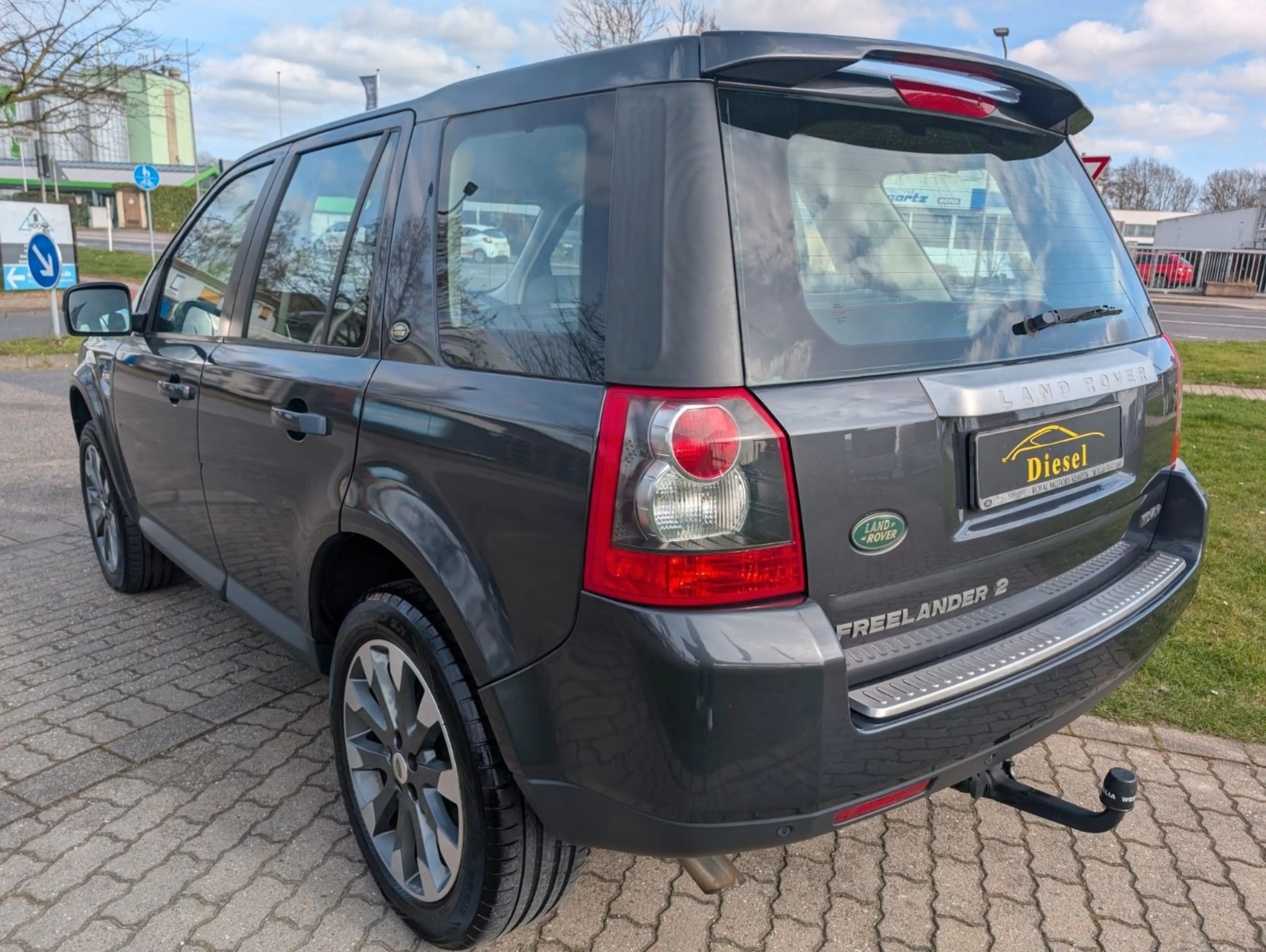 Land Rover Freelander 2 XE Limited Edition 4X4*PDC*AHK*SHZ — photo 11