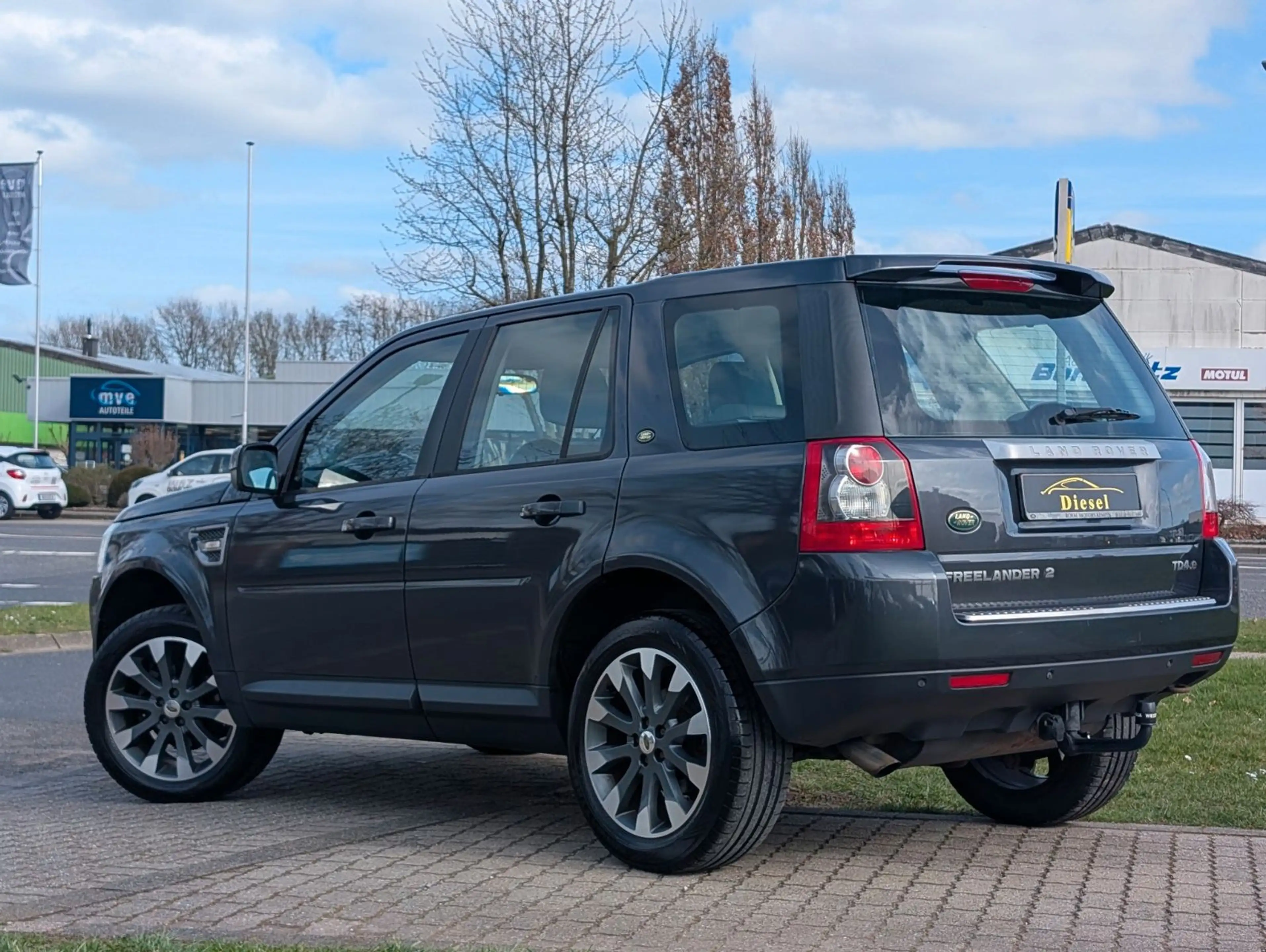 Land Rover Freelander 2 XE Limited Edition 4X4*PDC*AHK*SHZ — photo 4