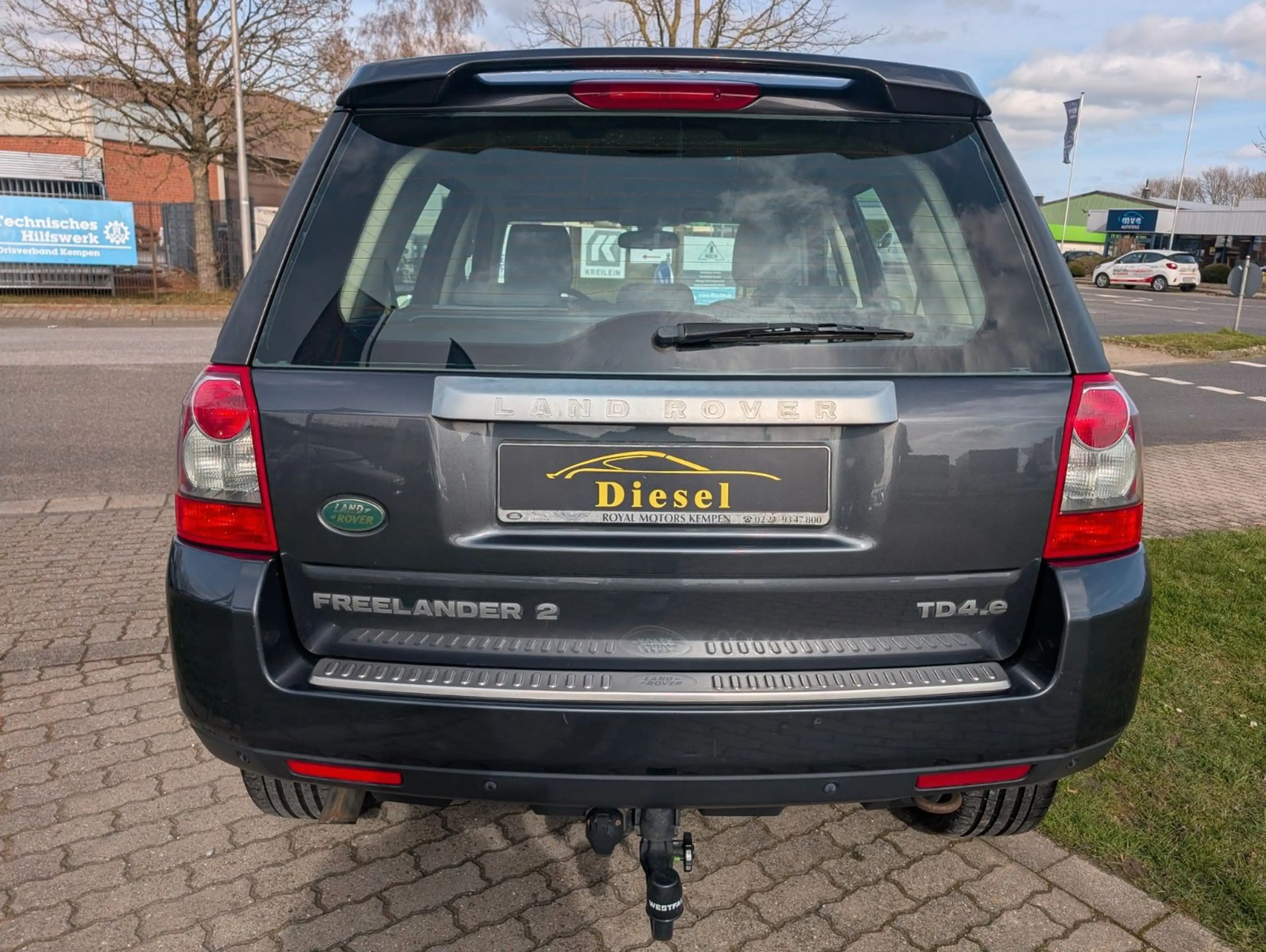 Land Rover Freelander 2 XE Limited Edition 4X4*PDC*AHK*SHZ — photo 10