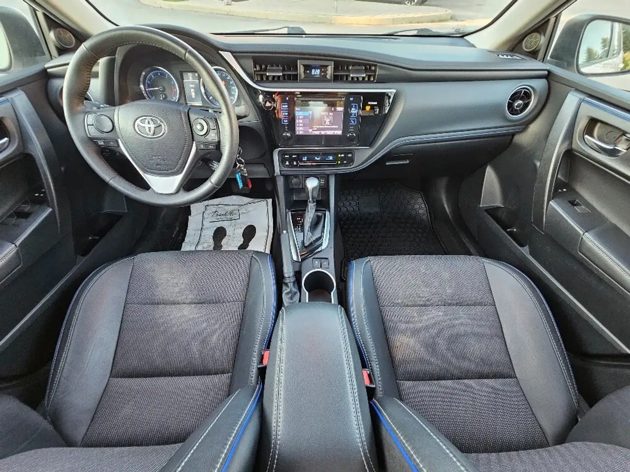 Toyota Corolla photo Toyota Corolla