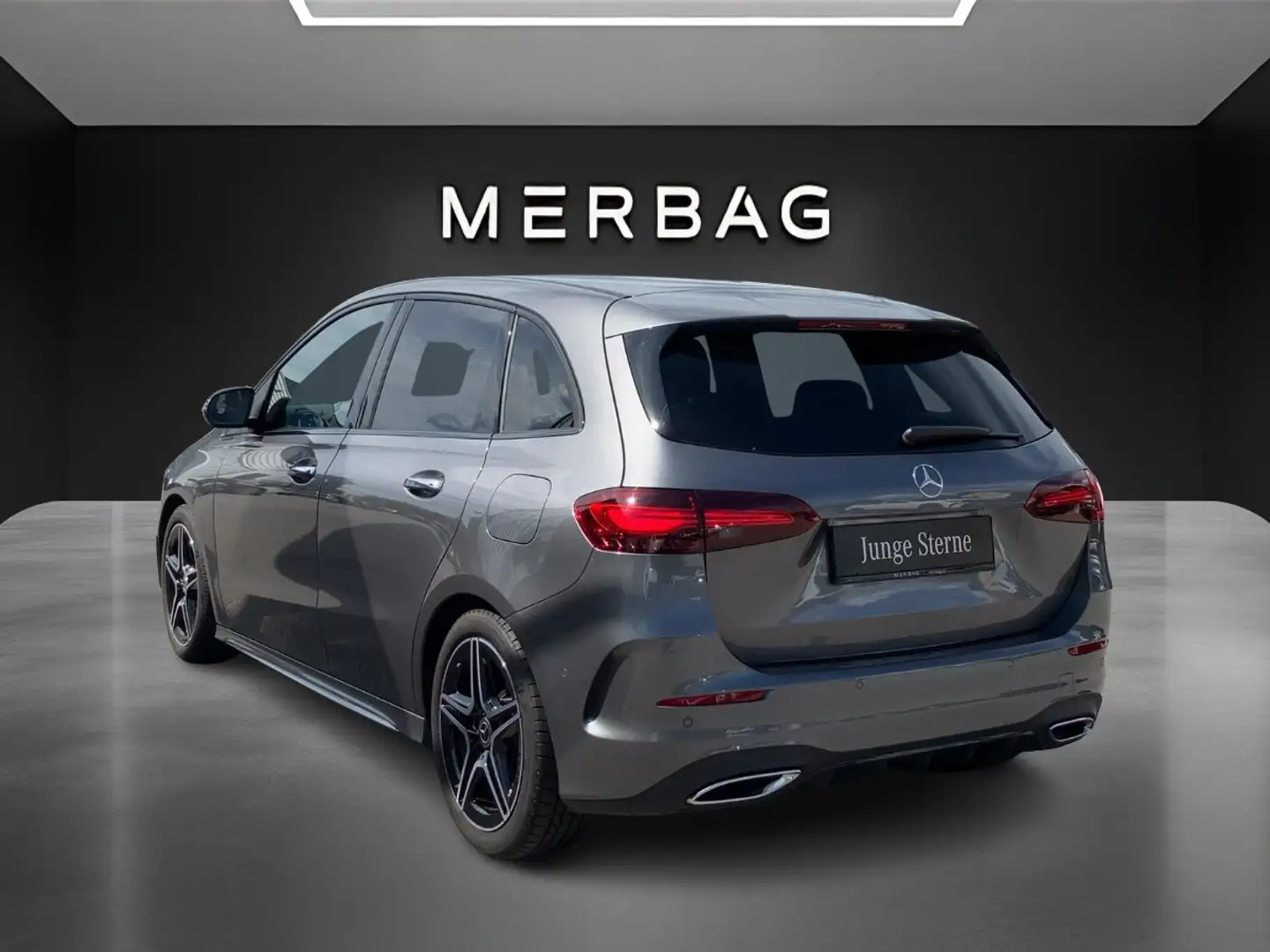 Mercedes-Benz B 180 d Österreich-Edition AMG Line Grau - 2