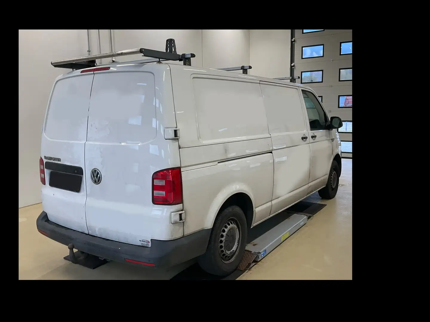 Volkswagen T6 Transporter TDI Kasten lang Regale AHK Dachträger Navi Weiß - 2