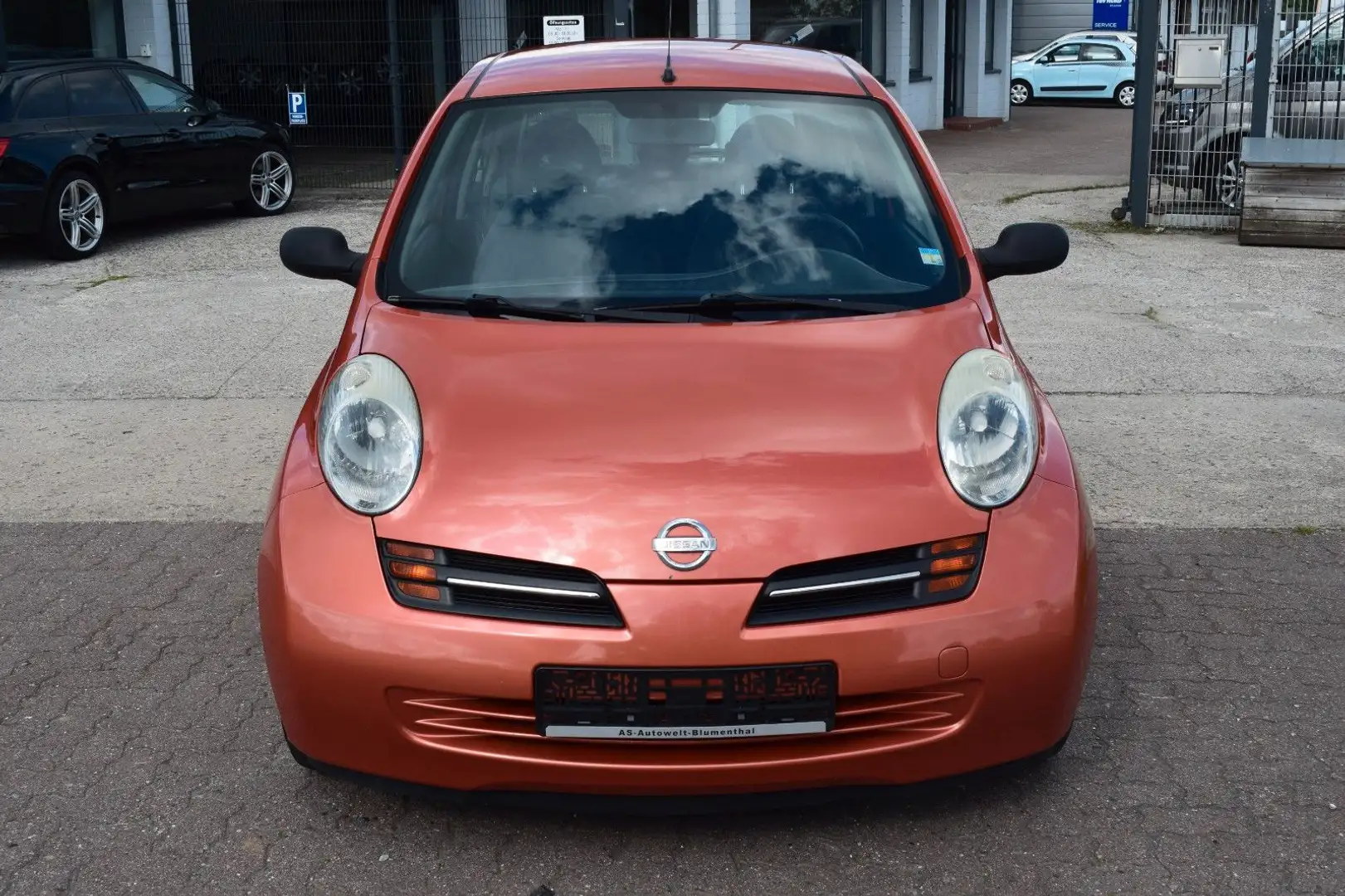 Nissan Micra City Orange - 1
