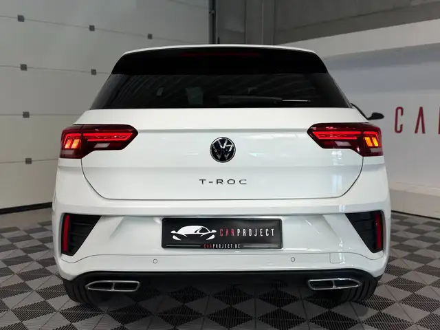 Volkswagen T-Roc view 14