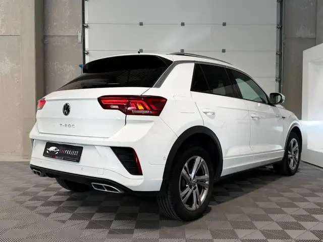Volkswagen T-Roc view 10