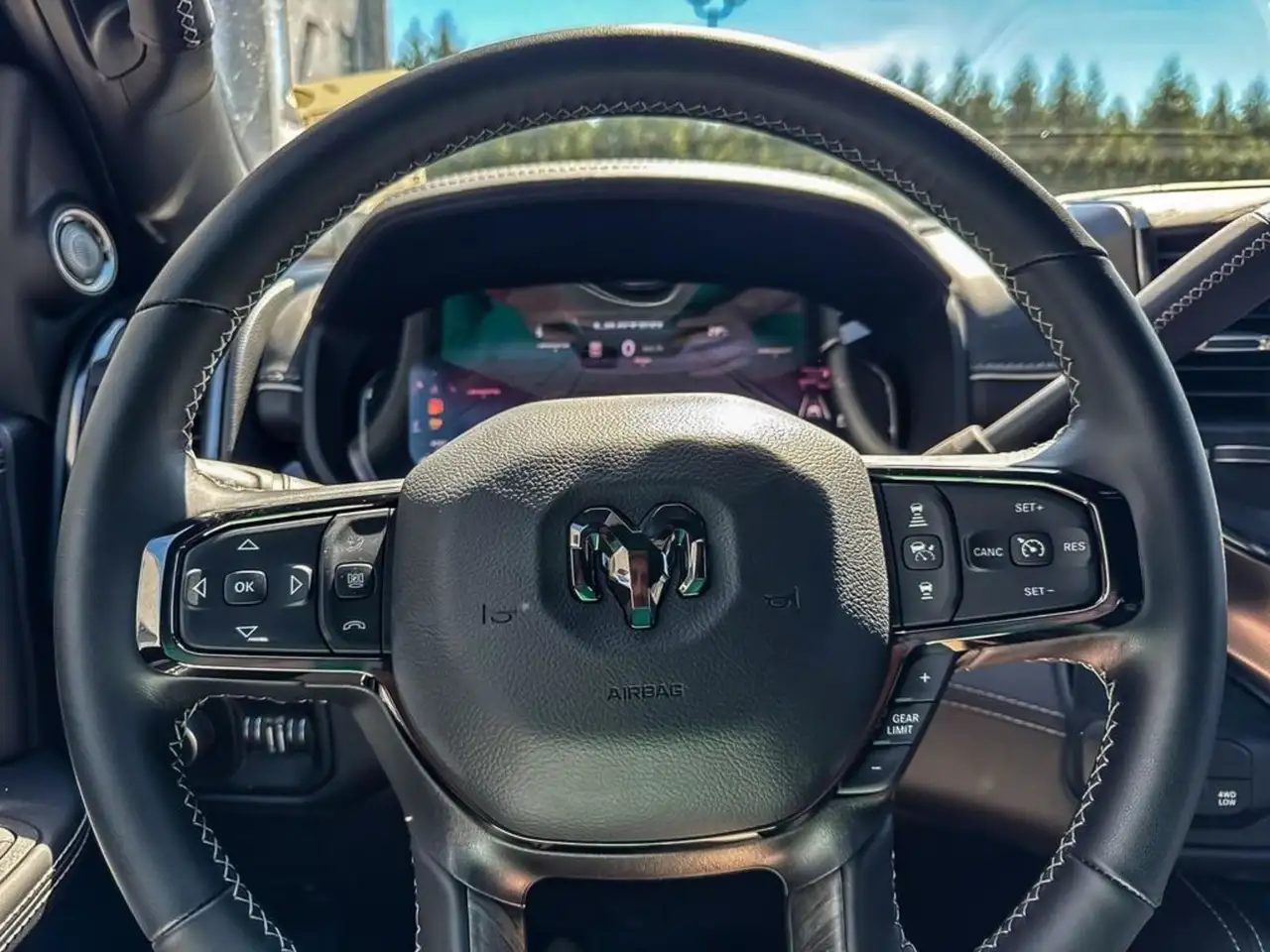 RAM 3500 снимка RAM 3500