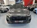 Audi Q8 55 TFSIe Black line plus quattro Grijs - thumbnail 4