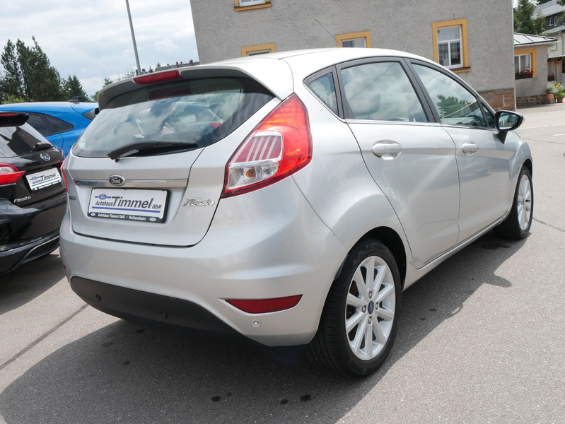 Ford Fiesta Titanium 5-türig 74kW Zahnriemen neu PDC — photo 5