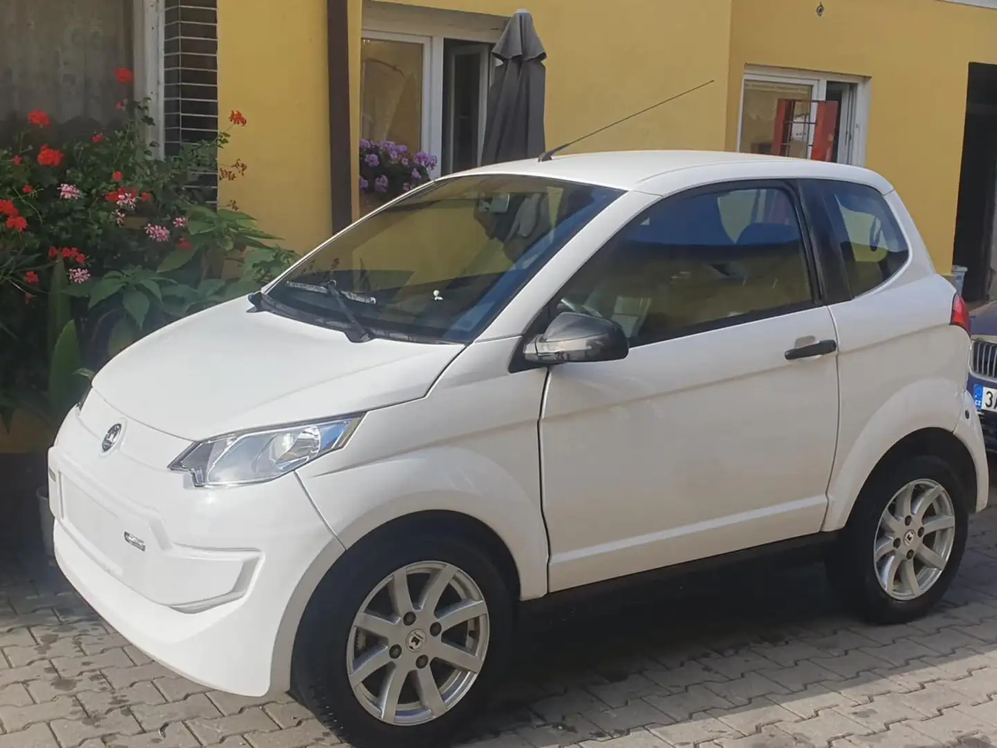 Aixam City Minauto *Teilleder*Alu*Bluetooth Bílá - 1