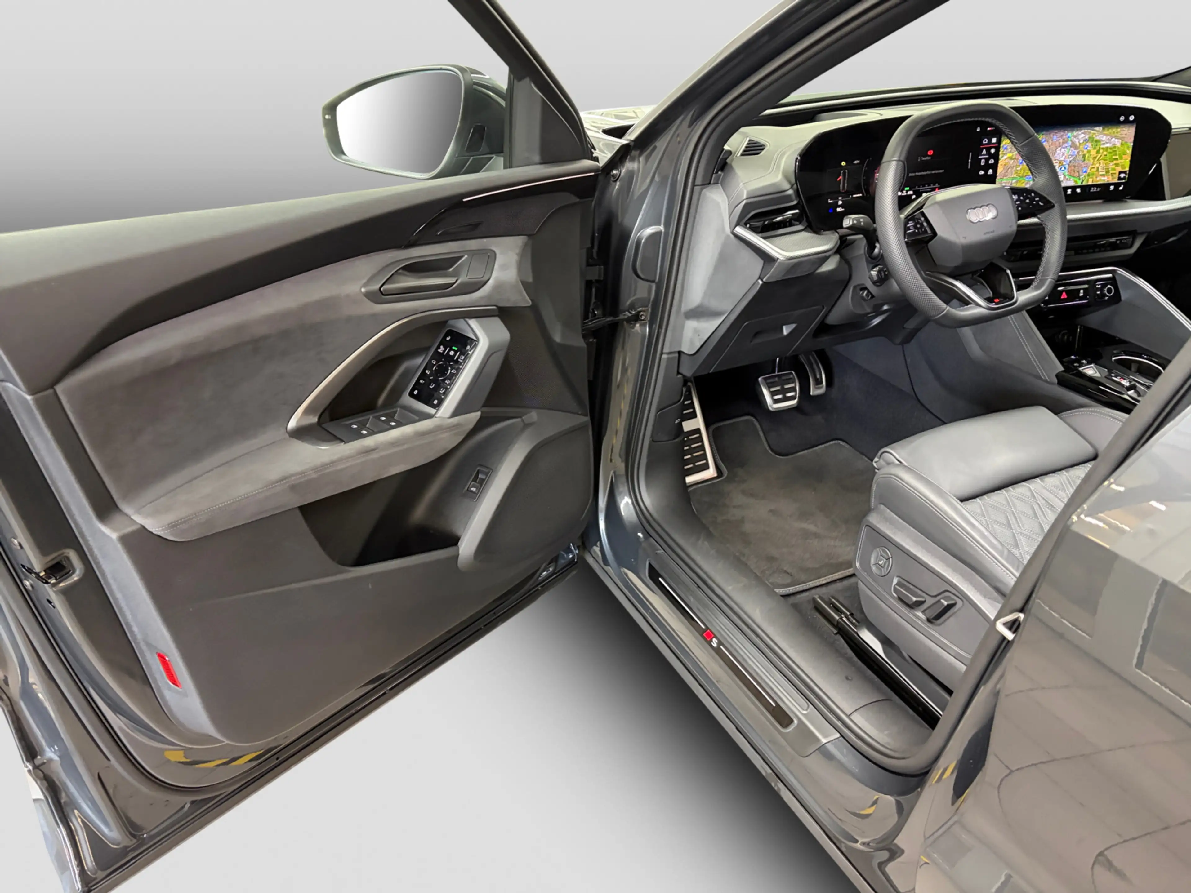 Audi SQ5 TFSI quattro Tech Pro AIR HUD B&O Pano AHK-V — photo 14
