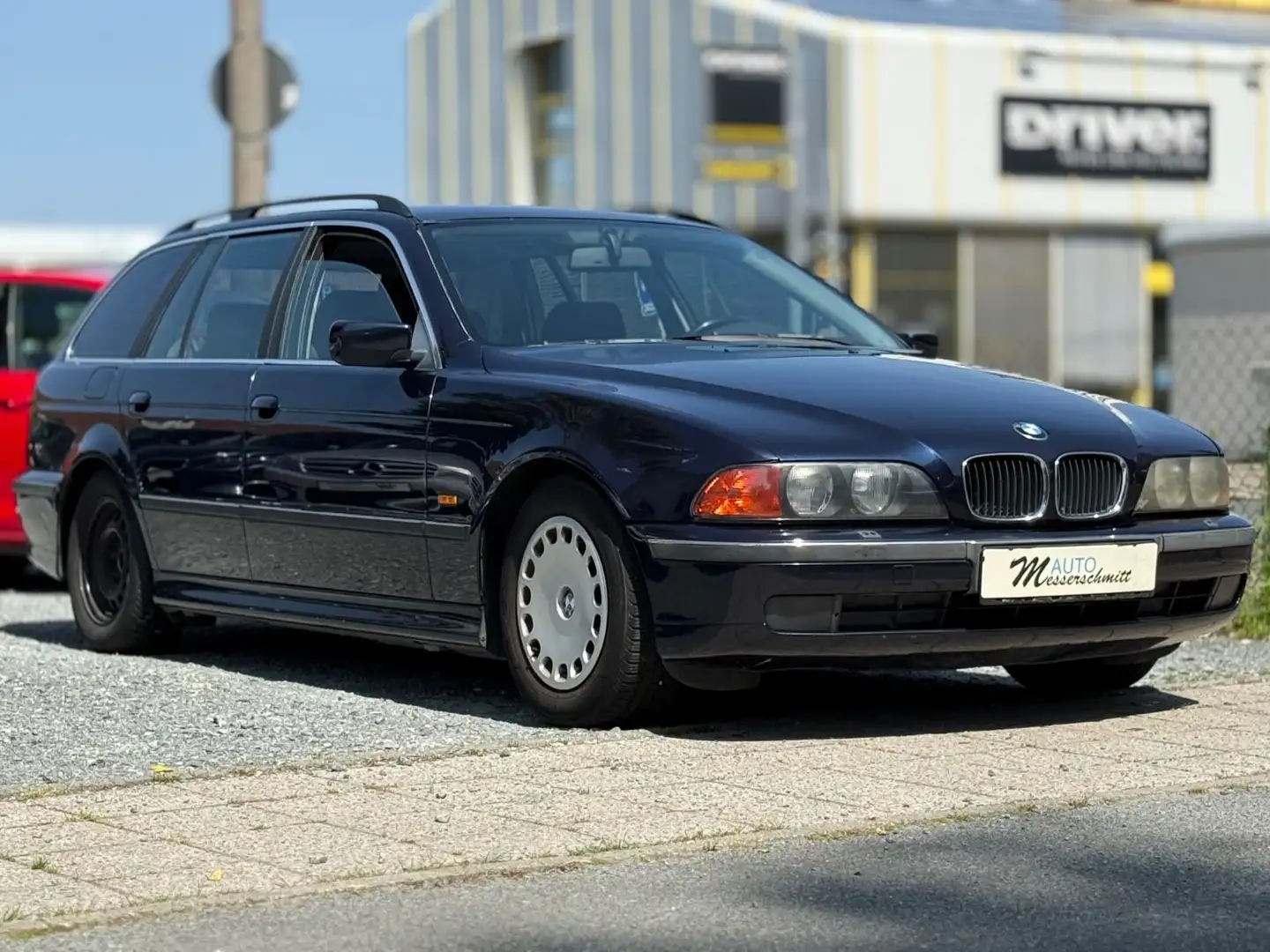 BMW 520 i Touring AUTOMATIK KLIMA PDC M-Lenkrad Blau - 1