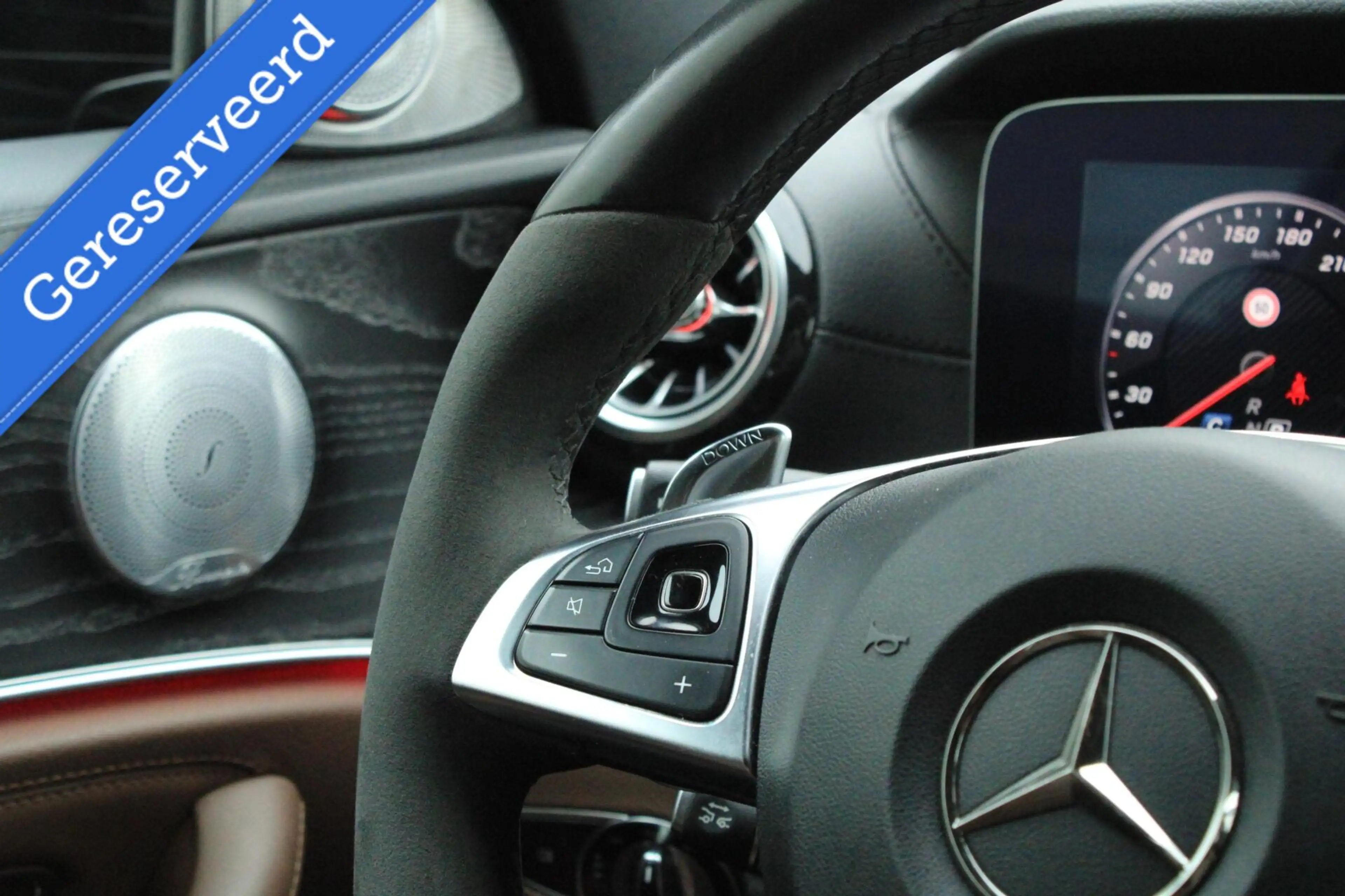 Mercedes-Benz E 63 AMG 4MATIC 360 PANO HUD LUCHTVERING — photo 33