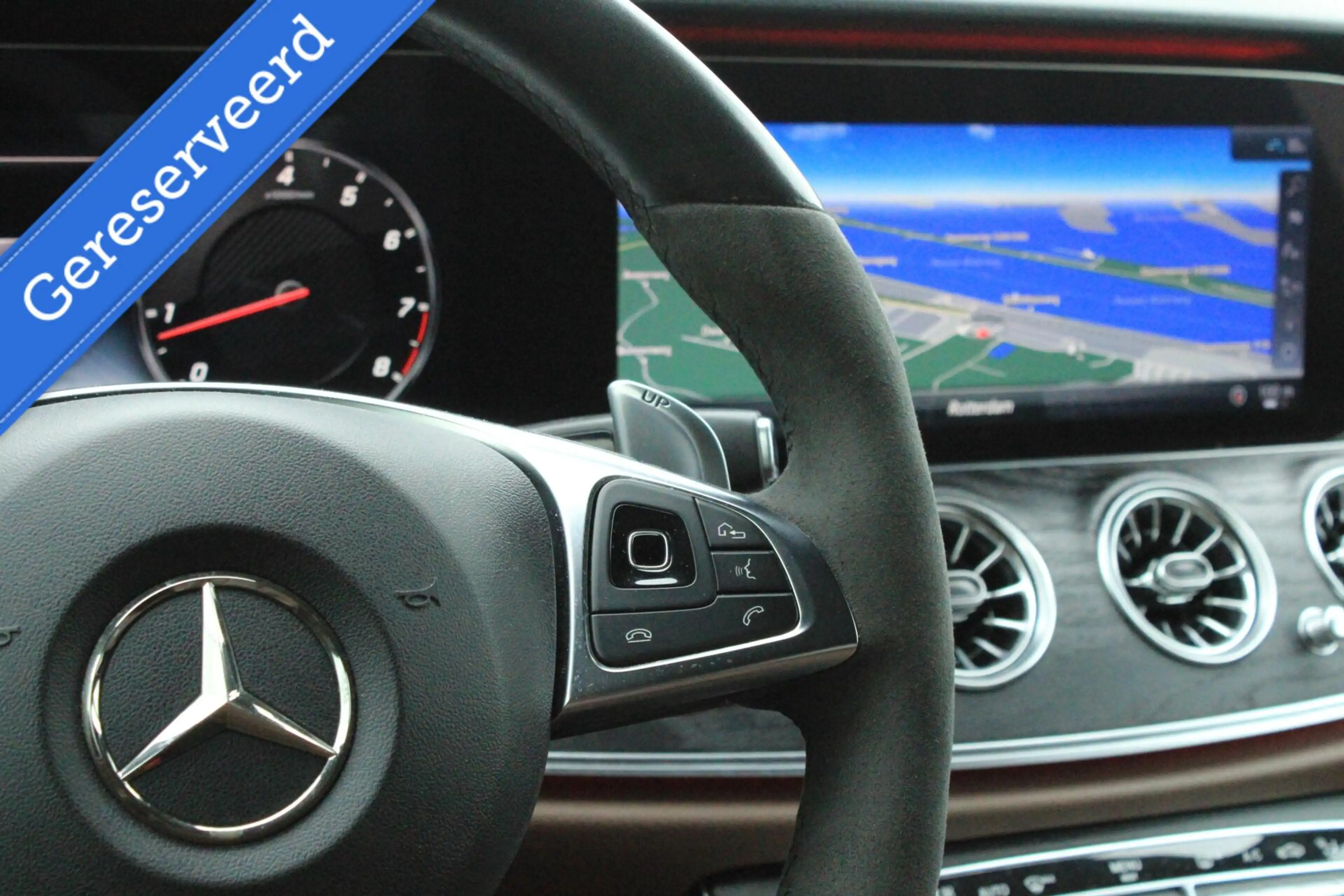 Mercedes-Benz E 63 AMG 4MATIC 360 PANO HUD LUCHTVERING — photo 34