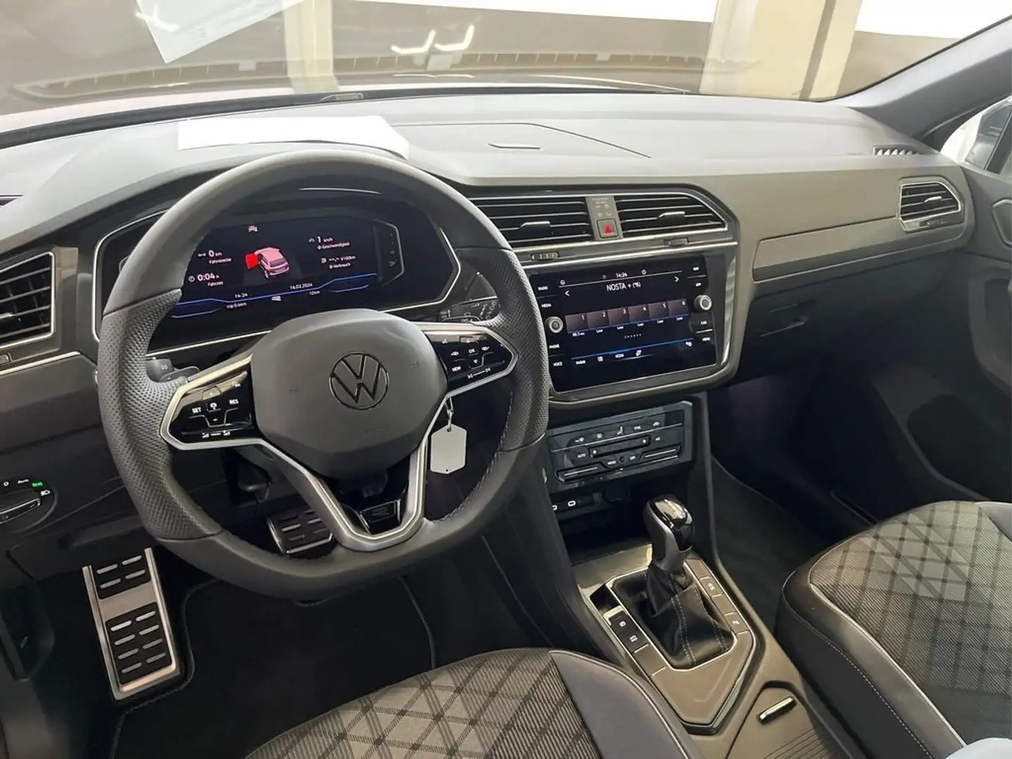Volkswagen Tiguan 1.5 eTSI 150 CV ACT DSG R-Line Nero - 2