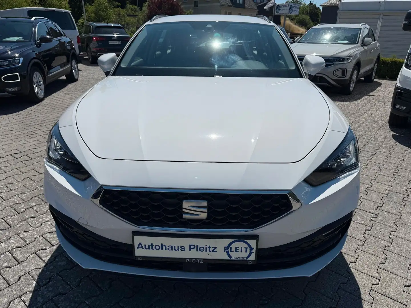 SEAT Leon Sportstourer Style 110PS SHZ Full Link NAVI Blanc - 2