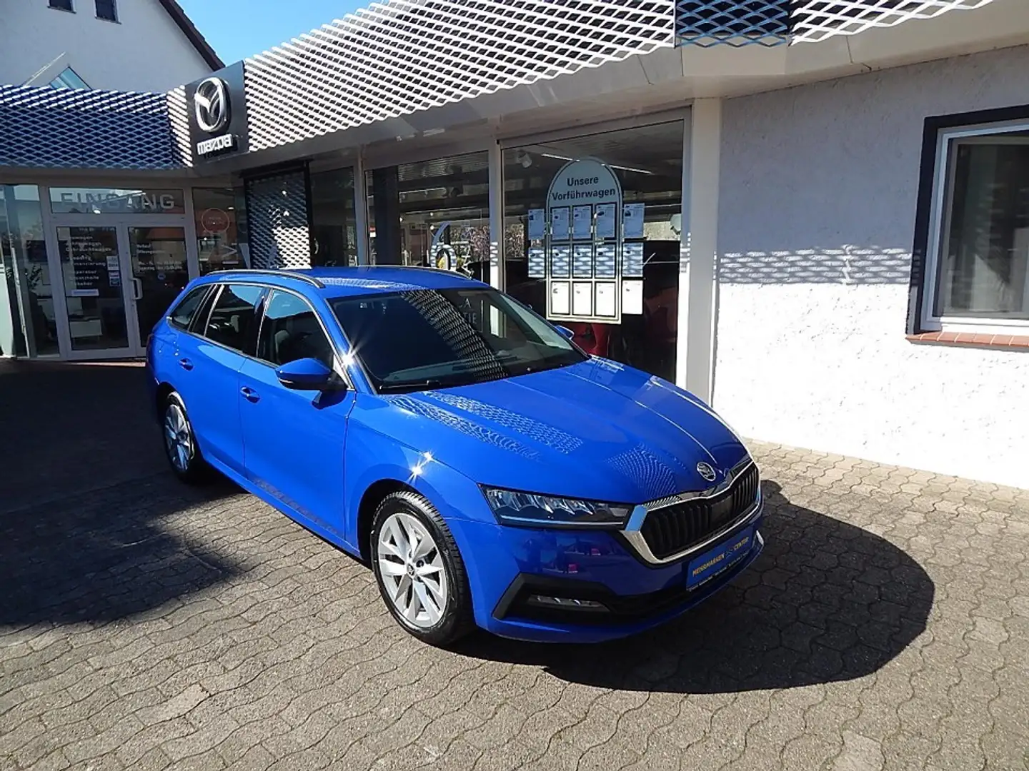 Skoda Octavia Combi Ambition iV Plug In-Hybrid Bleu - 1