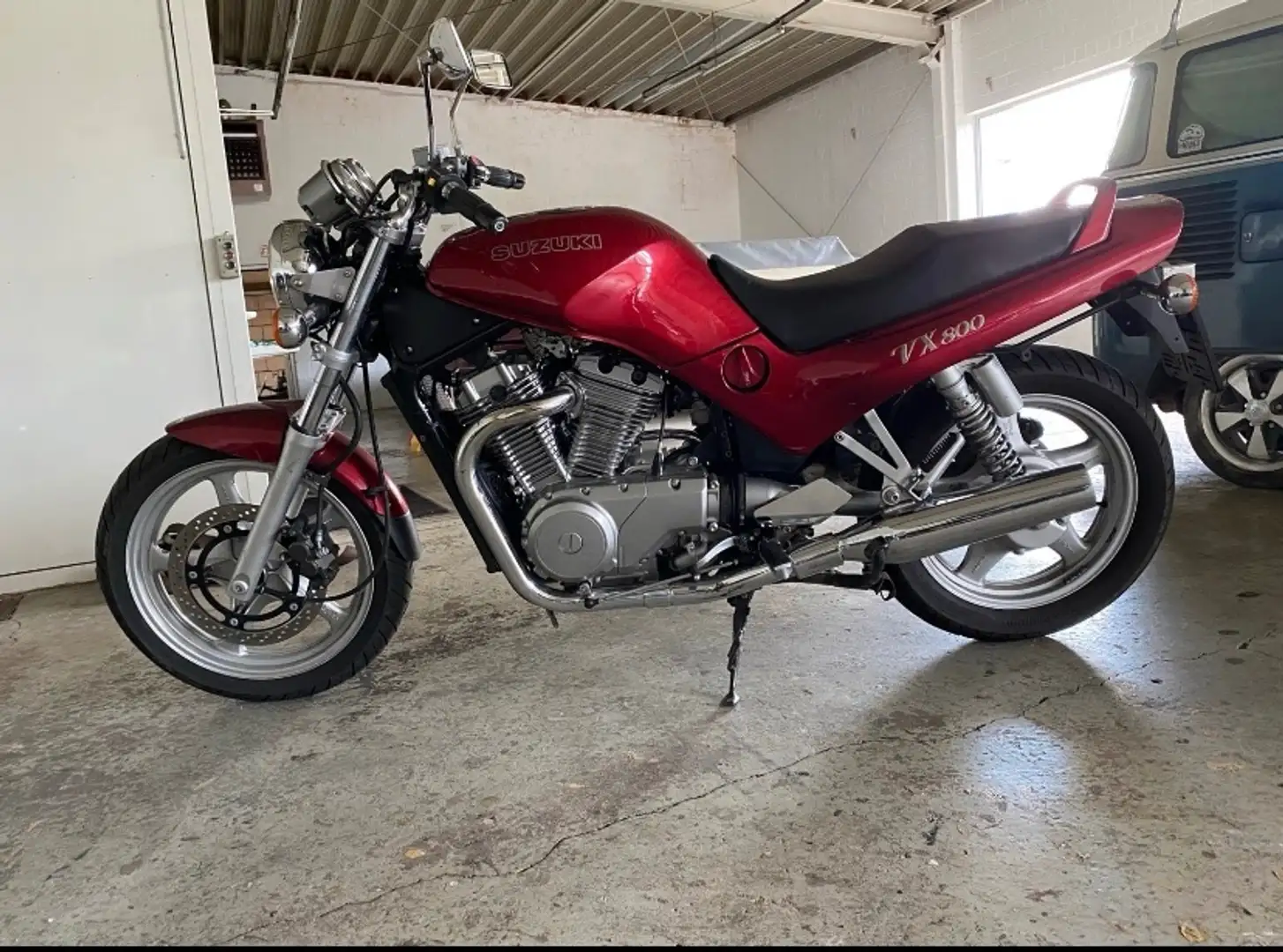 Suzuki VX 800 TÜV auf Wunsch bei Abgabe neu Rot - 1