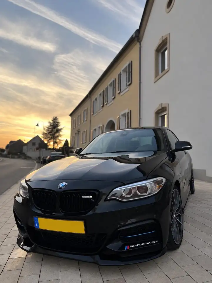 BMW 235